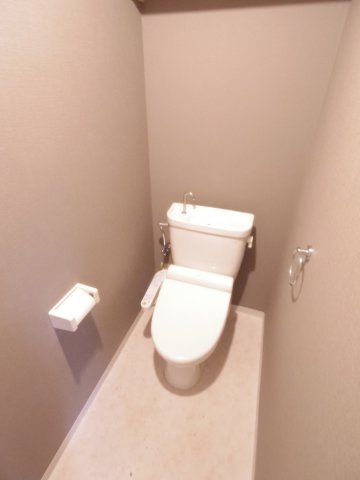 西武新宿線 東村山駅 徒歩18分 5階建 築31年のトイレ写真