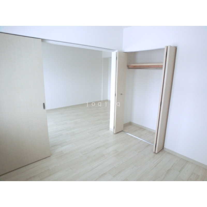 その他部屋・スペース　お部屋の床もピカピカです★