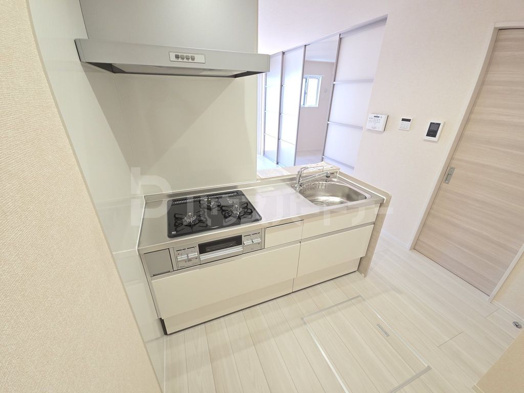 キッチン　※同施工会社参考写真※