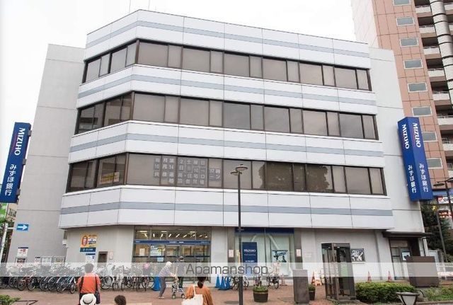 銀行　（株）みずほ銀行／平井支店（銀行）まで563m
