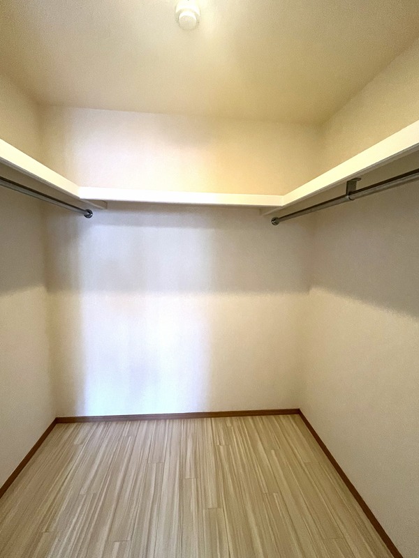 収納　大容量のウォークインクローゼット付き♪