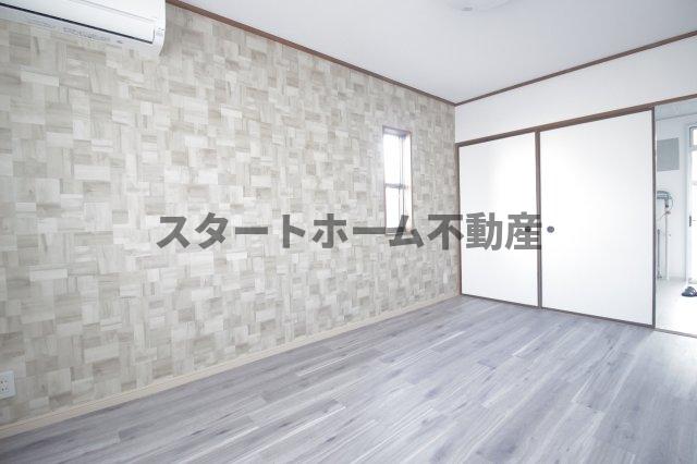 その他部屋・スペース　開放的な寝室です