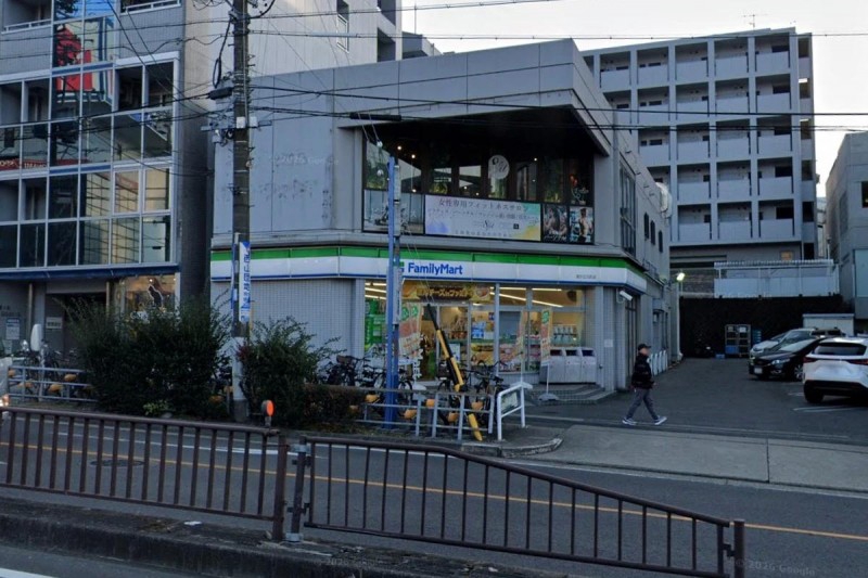 飲食店　吉野家 打越店（飲食店）まで358m