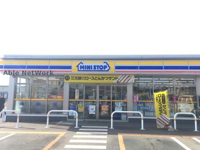 コンビニ　ミニストップ古河女沼店（コンビニ）まで73m