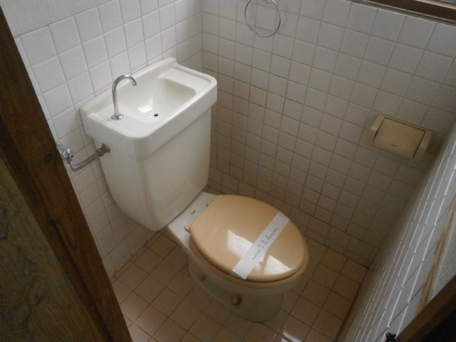 トイレ　同型タイプ