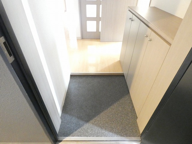 玄関　玄関※別部屋参考写真