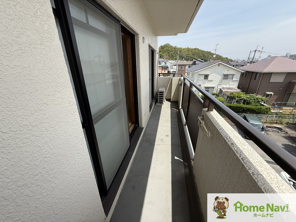 バルコニー　東向きです。