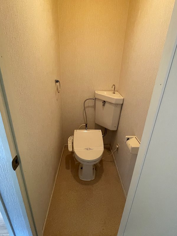 トイレ　落ち着いたトイレです