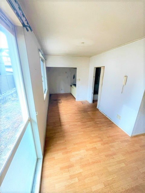 居室・リビング　こちらの居間で趣味の時間をお楽しみください