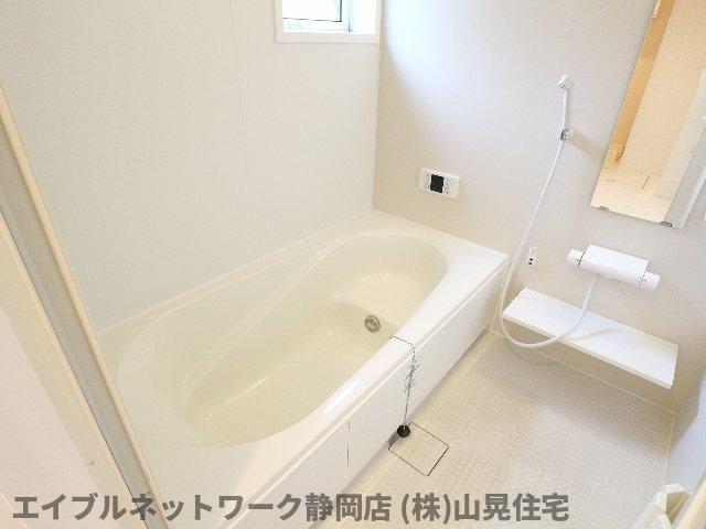 バス・シャワールーム　日々の暮らしに欠かせないお風呂です