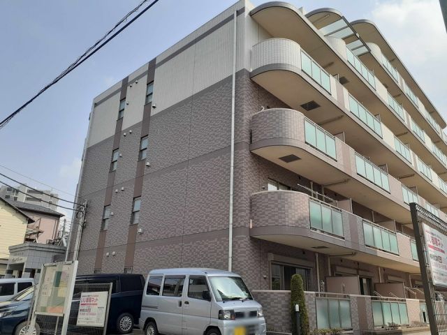 横浜市鶴見区矢向のマンションの建物外観