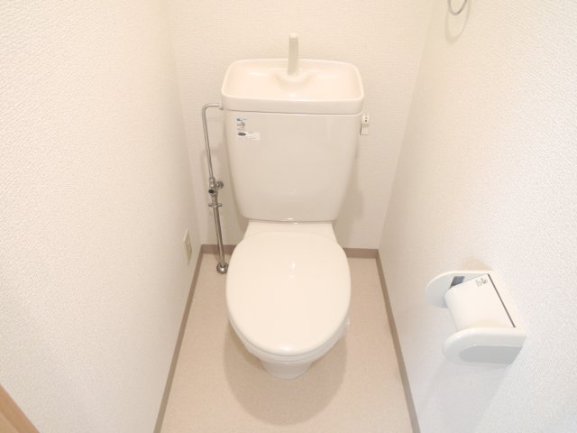 【貝塚市海塚のマンションのトイレ】