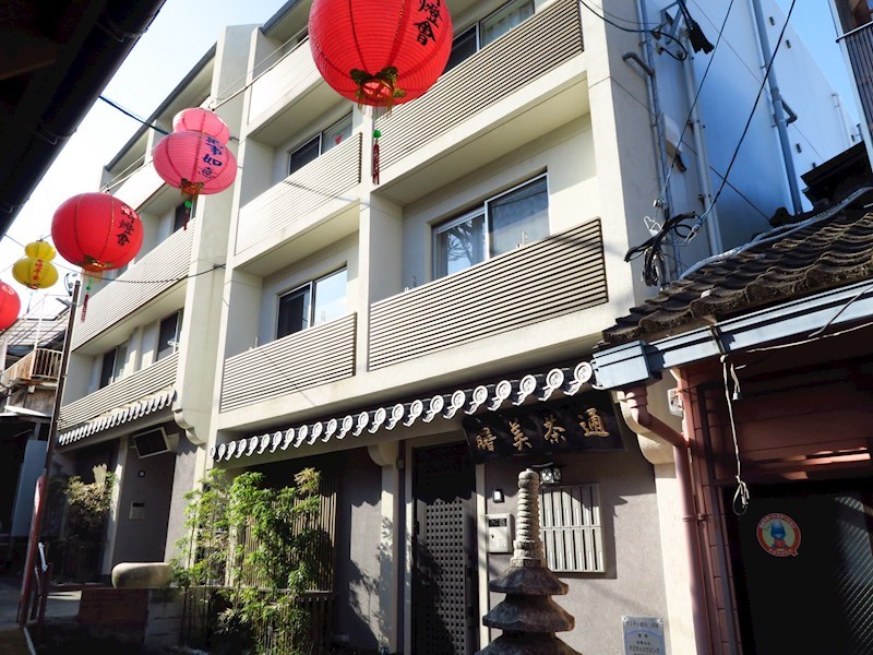 【アミティ館内二番館（館内町）の建物外観】