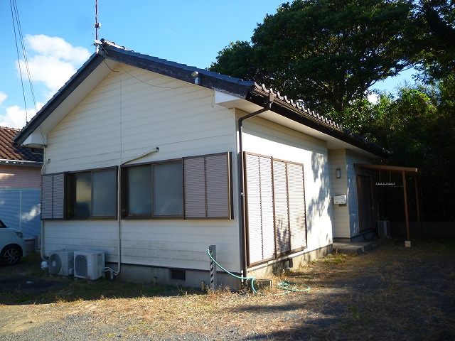 平和溝口戸建の建物外観