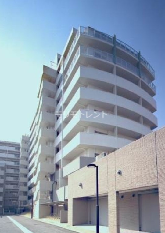 【大田区羽田のマンションの建物外観】