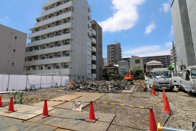 【横浜市鶴見区生麦のマンションの建物外観】