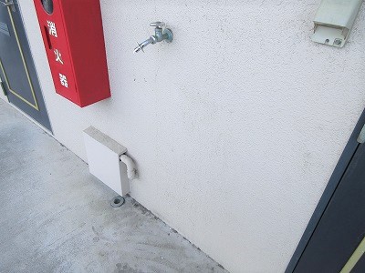 洗面設備　洗濯機置場（玄関横）