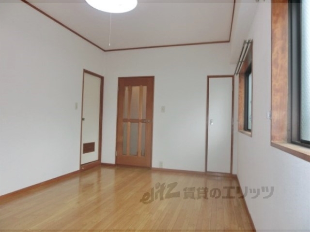 居室・リビング　居室