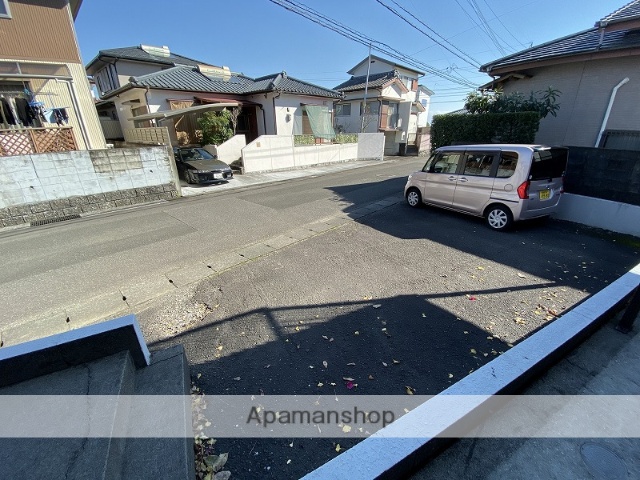 【タウニィ希望ヶ丘の駐車場】