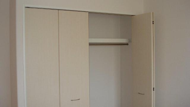 【伊勢原市下糟屋のマンションの収納】