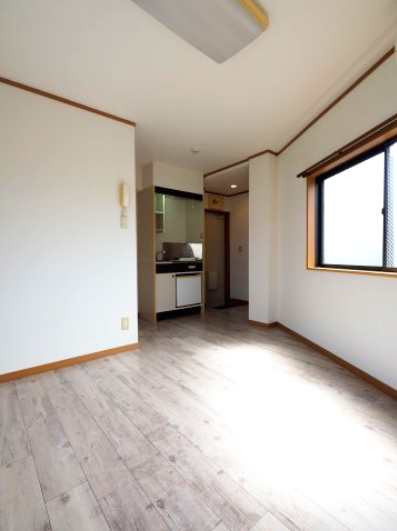 居室・リビング　明るいワンルーム