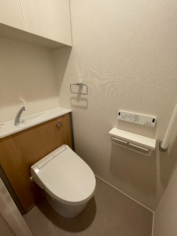 トイレ　トイレ