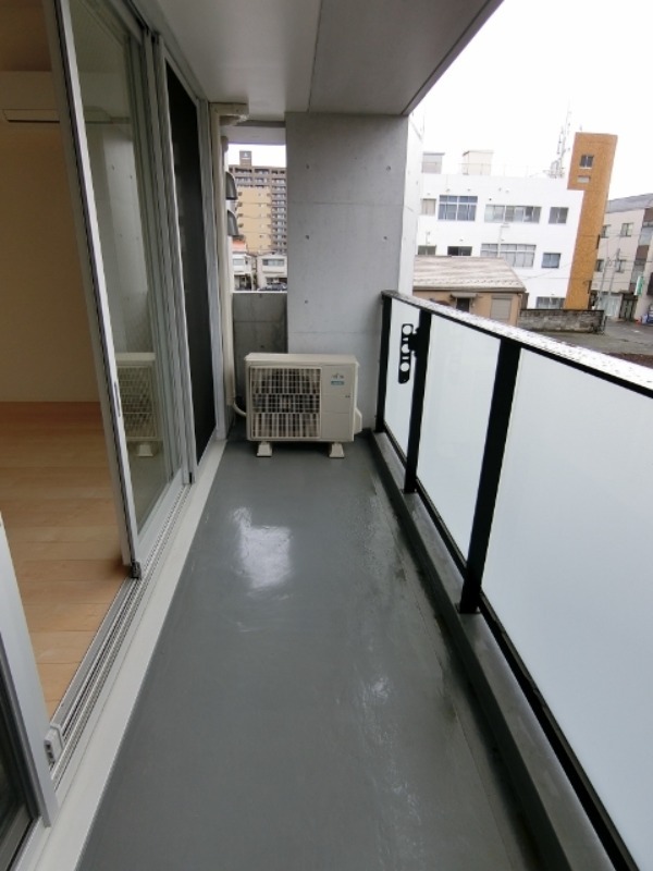 バルコニー　図面と現状に相違がある場合には現状を優先