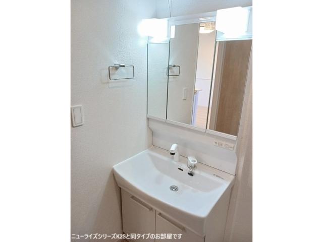 洗面設備　同型タイプ