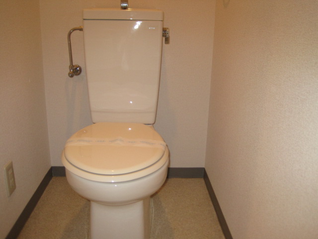 トイレ　写真は別のお部屋です。現況を優先させていただきます。