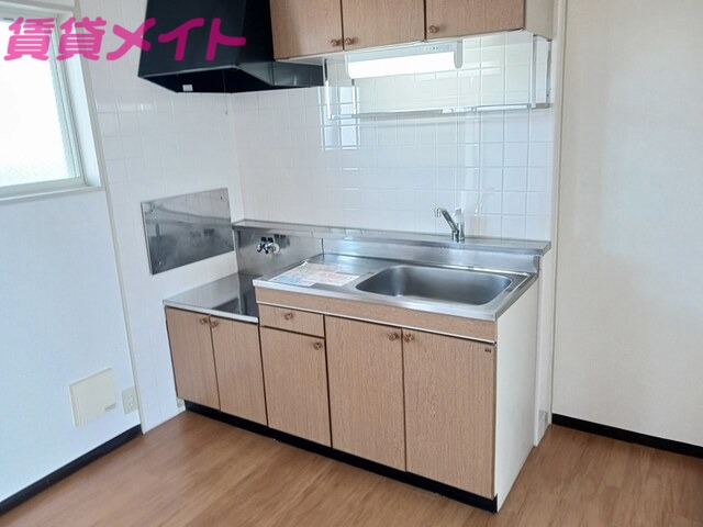 キッチン　同タイプ部屋写真です。