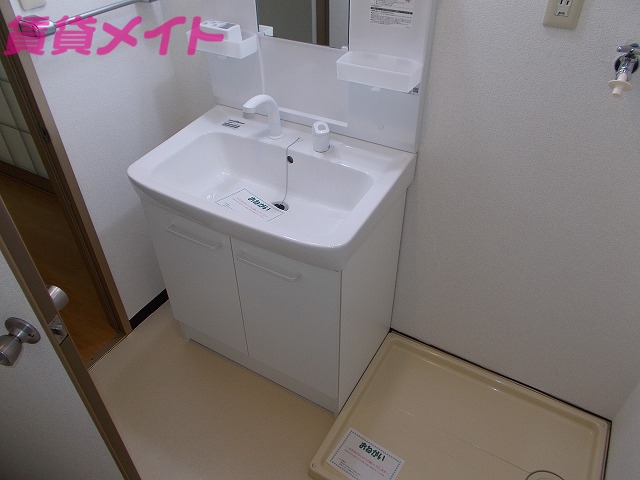 洗面設備　同タイプ部屋写真です。