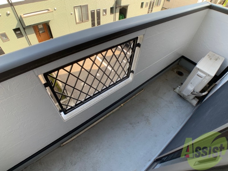 バルコニー　バルコニーがあるので洗濯物は外に干せそうですね～