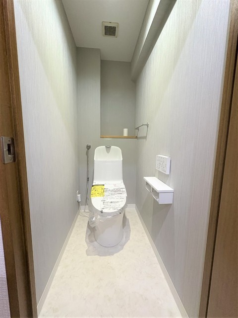 トイレ　温水洗浄暖房便座