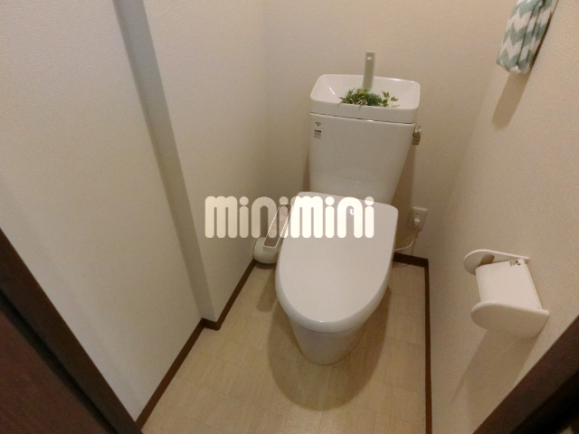 トイレ　トイレはウォームレットになります。