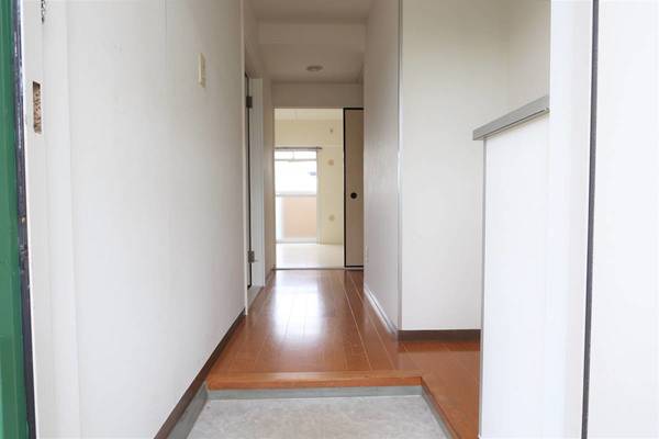 玄関　ビレッジハウスの同一物件・同一タイプの間取りの写真です