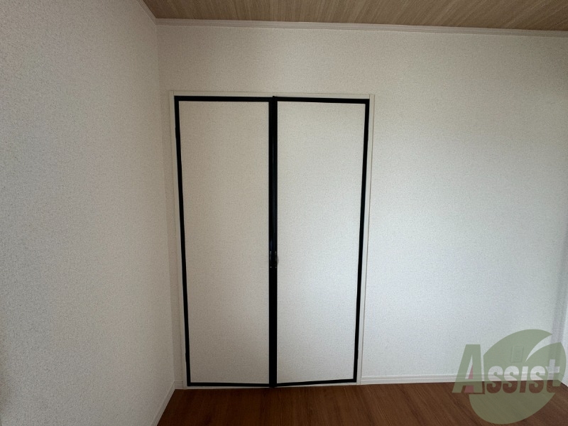 収納　収納スペースです。奥行があり、たくさん収納できそうです。