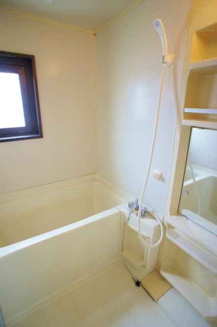 バス・シャワールーム　きれいなお風呂です