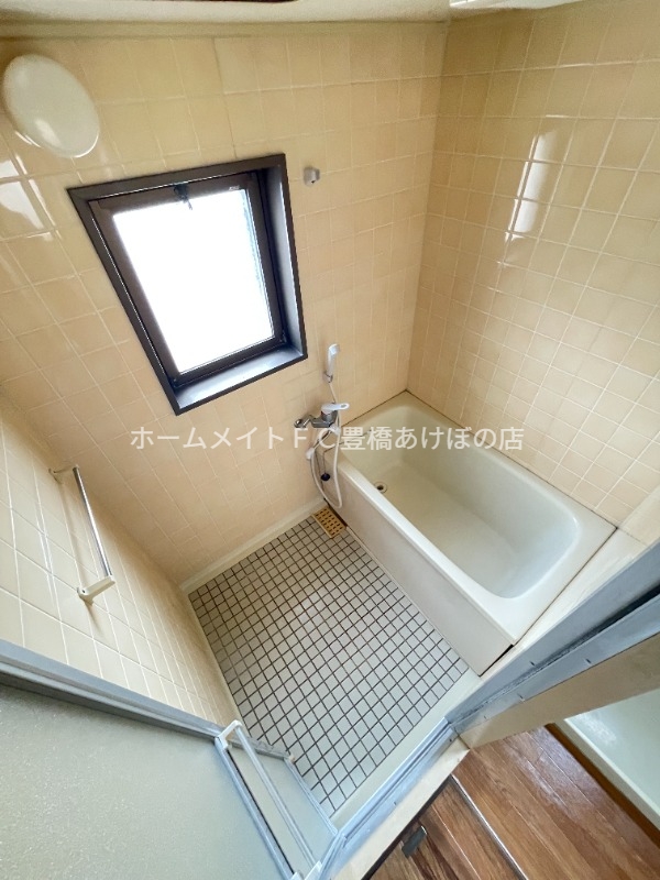 バス・シャワールーム　同型別部屋写真