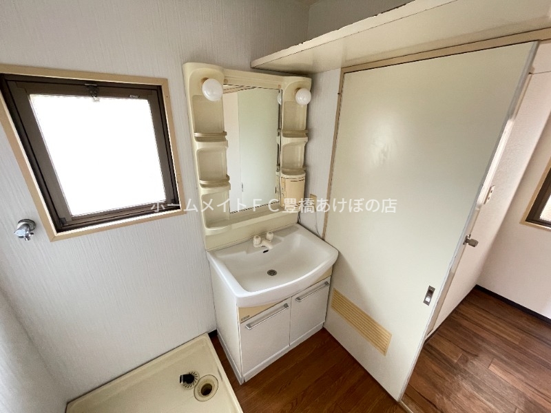 洗面設備　同型別部屋写真