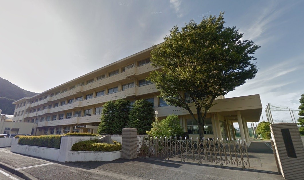中学校　清水町立南中学校（中学校）まで2551m