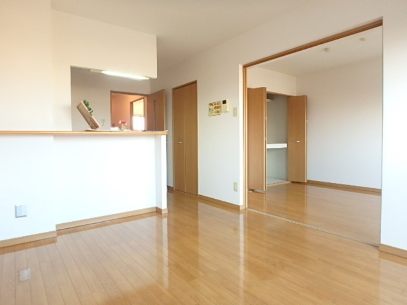 居室・リビング　図面と現状に相違がある場合には現状を優先