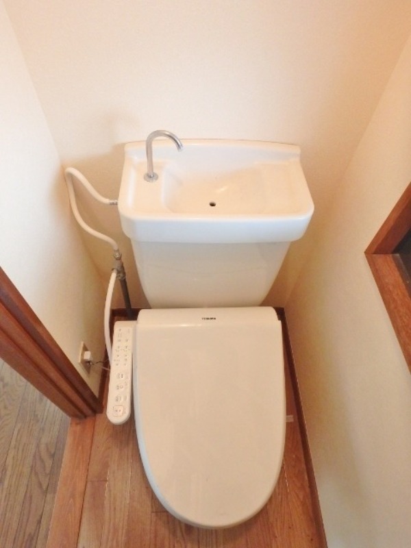 トイレ　図面と現状に相違がある場合には現状を優先