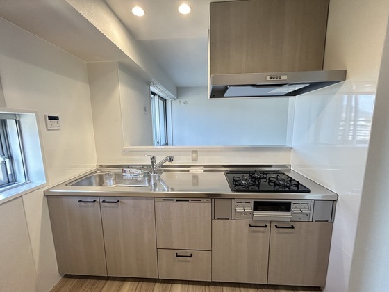 キッチン　※同じ間取りの別号室のお写真です。