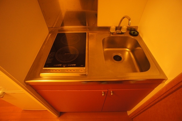 キッチン　２口付きIHヒーター♪