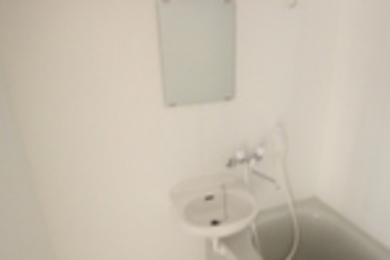 洗面設備　※別号室の写真です。