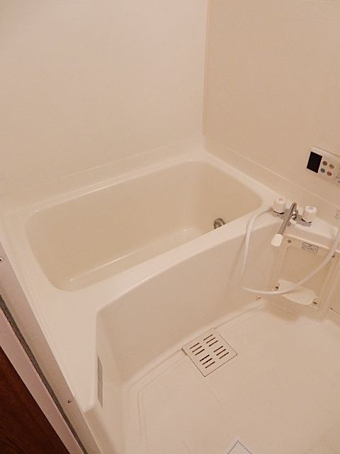バス・シャワールーム　綺麗なお風呂です。
