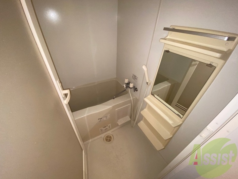 バス・シャワールーム　お風呂になります。一日の疲れを癒してくださいね。