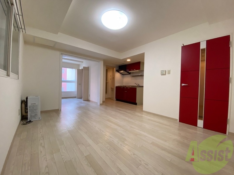 居室・リビング　広くてキレイなお部屋が広がっていて、充実した生活が送れそう。