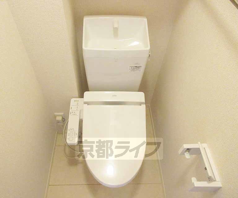 トイレ　ウォシュレットついています
