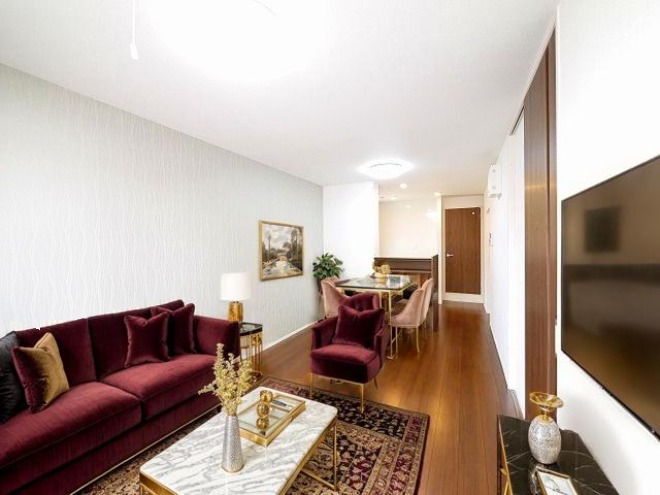 居室・リビング　CGで家具等を配置したもので家具等は含まれません